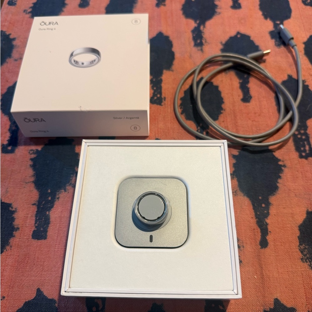OURA RING 4 Size 8